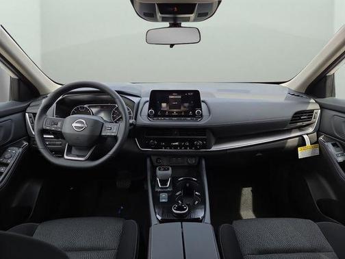 Everest White P 2026 Nissan Rogue SV