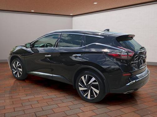 Black 2023 Nissan Murano SL