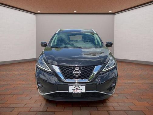 Black 2023 Nissan Murano SL