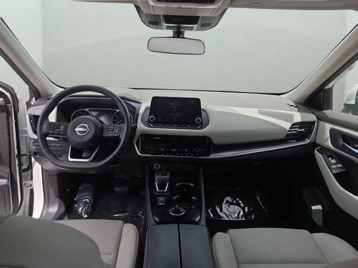 White 2023 Nissan Rogue SV