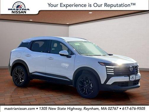 Aspen White Tri 2025 Nissan Kicks SR