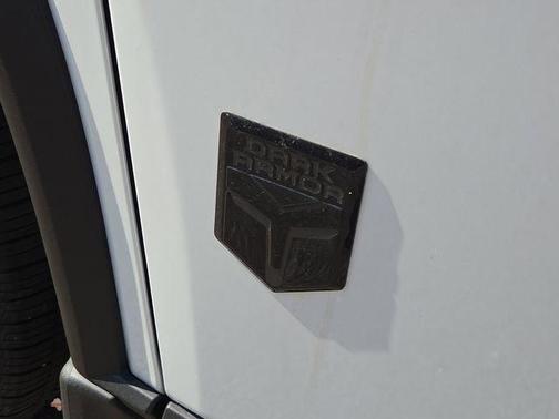 Everest White P 2026 Nissan Rogue Dark Armor