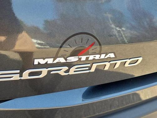 Gravity Gray 2024 Kia Sorento S