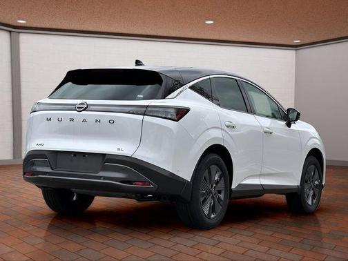 White / Black 2025 Nissan Murano SL