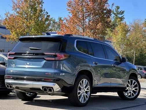 2025 GMC Acadia Denali