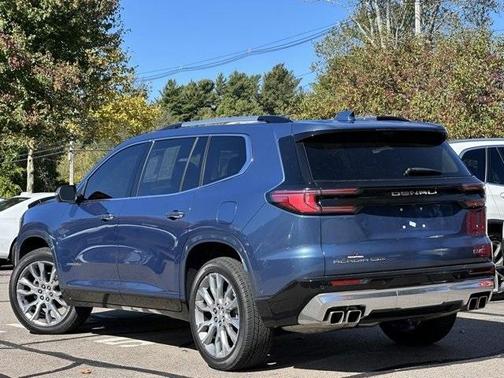 2025 GMC Acadia Denali
