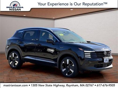 2025 Nissan Kicks SR