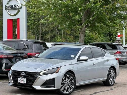 2023 Nissan Altima 2.5 SL