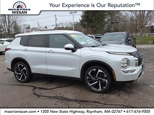 2024 Mitsubishi Outlander SE