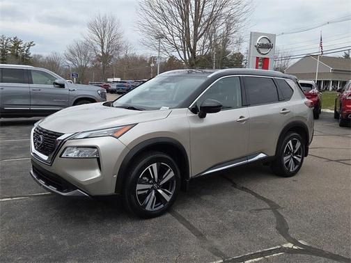 2023 Nissan Rogue SL