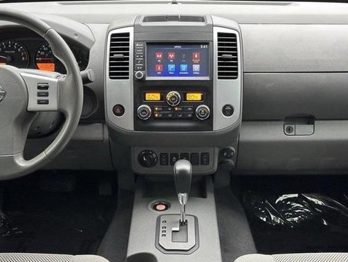 2020 Nissan Frontier SV