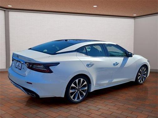 2023 Nissan Maxima Platinum