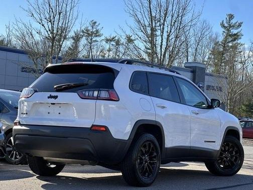 2023 Jeep Cherokee Altitude Lux