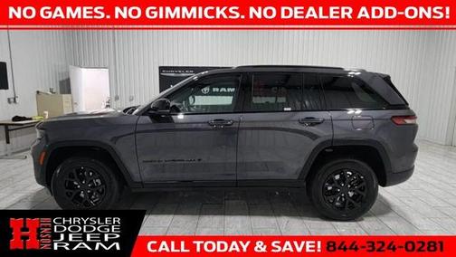 2025 Jeep Grand Cherokee Laredo
