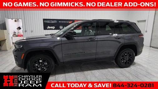 2025 Jeep Grand Cherokee Laredo