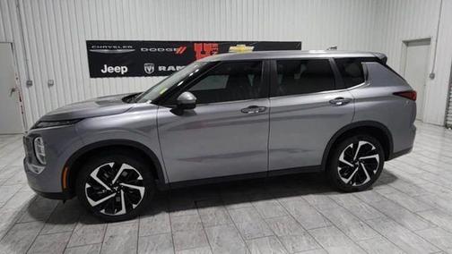 2023 Mitsubishi Outlander SE Special Edition