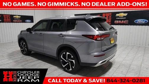 2023 Mitsubishi Outlander SE Special Edition