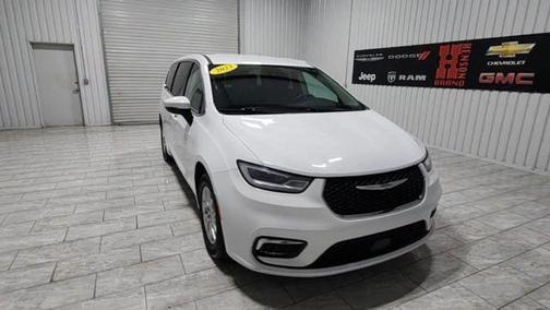 2023 Chrysler Pacifica Touring-L