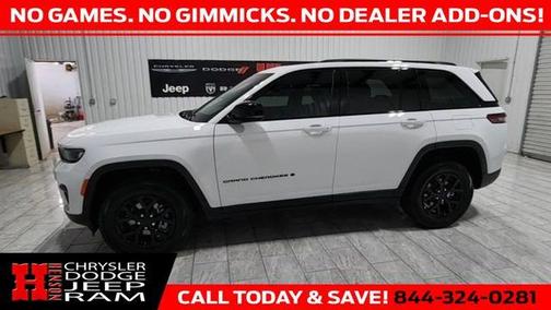 2025 Jeep Grand Cherokee Laredo