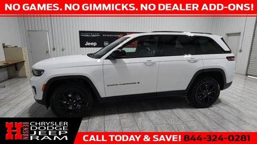 2025 Jeep Grand Cherokee Laredo