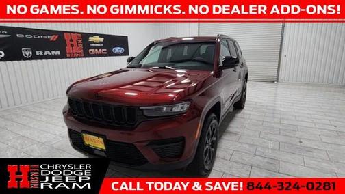 2025 Jeep Grand Cherokee Laredo