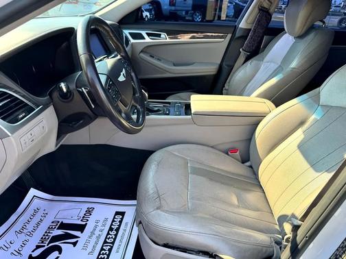 2015 Hyundai Genesis 3.8