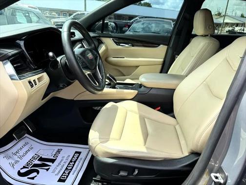 2017 Cadillac XT5 Base