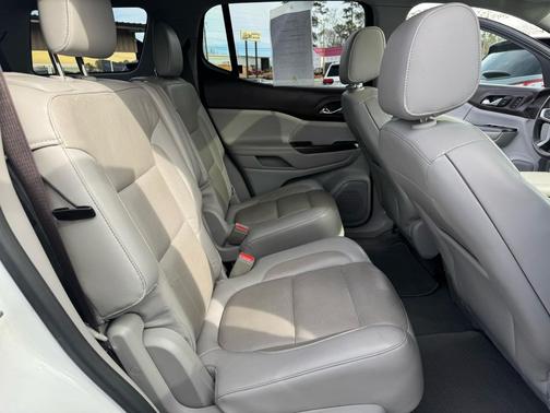 2017 GMC Acadia SLT-2