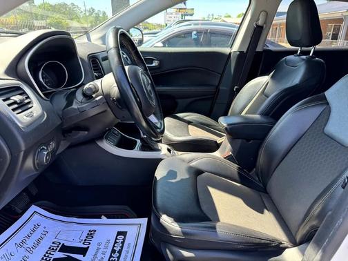 White 2020 Jeep Compass Latitude