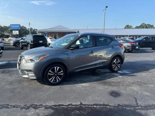 GRAY 2020 Nissan Kicks SR
