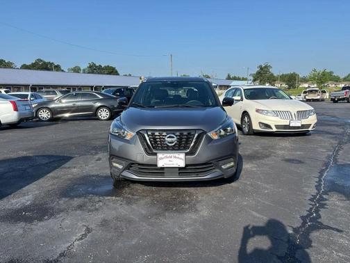 GRAY 2020 Nissan Kicks SR