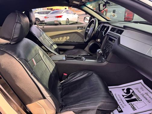 2010 Ford Mustang Premium