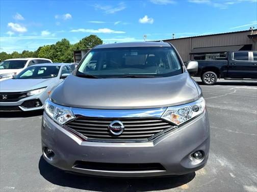 2017 Nissan Quest SV