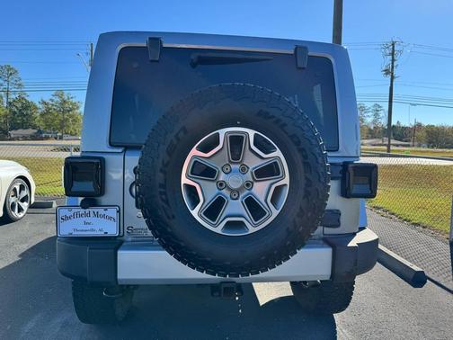 2013 Jeep Wrangler Unlimited Sahara