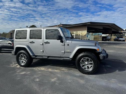 2013 Jeep Wrangler Unlimited Sahara
