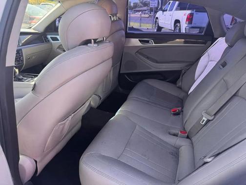 White 2015 Hyundai Genesis 3.8