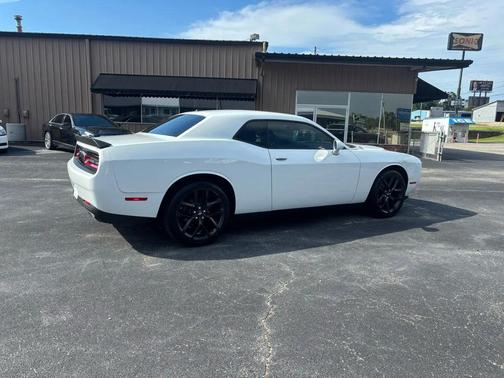 White 2021 Dodge Challenger SXT