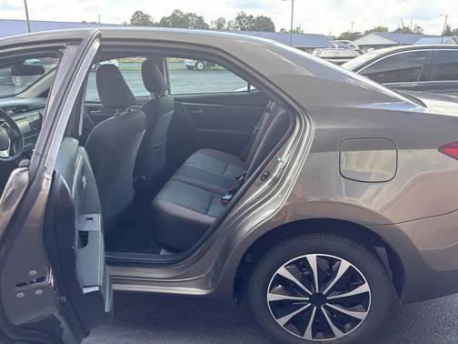 Gray 2018 Toyota Corolla L