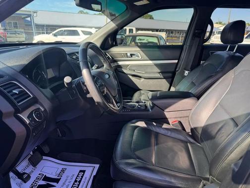 Gray 2017 Ford Explorer XLT