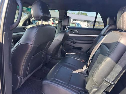 Gray 2017 Ford Explorer XLT