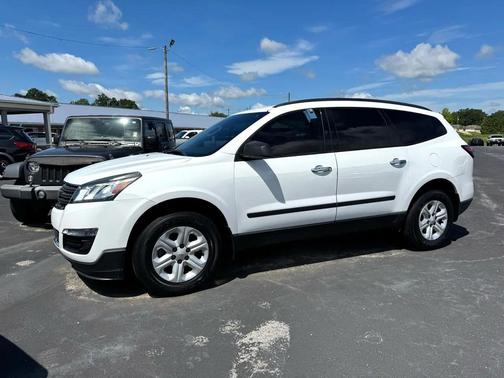 2017 Chevrolet Traverse LS