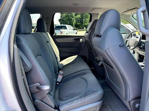2017 Chevrolet Traverse LS