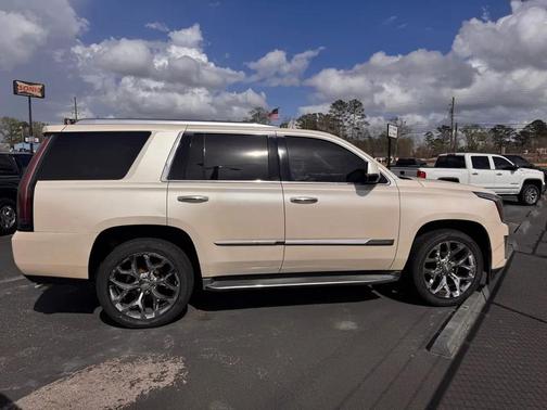 2015 Cadillac Escalade Luxury