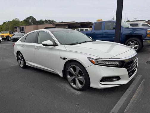 2019 Honda Accord Touring 2.0T