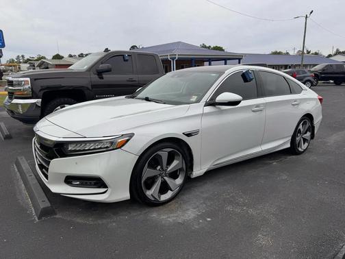 2019 Honda Accord Touring 2.0T