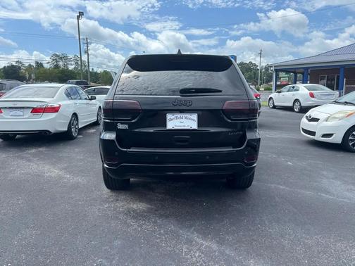 Black 2018 Jeep Grand Cherokee Laredo