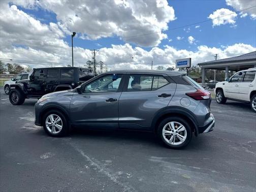 2021 Nissan Kicks S