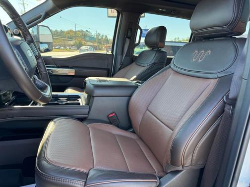 2024 Ford F-250 Platinum