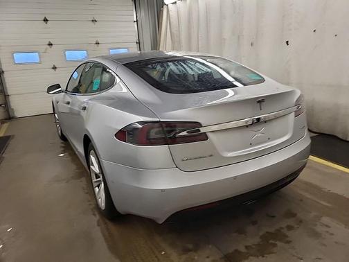 2016 Tesla Model S 75D