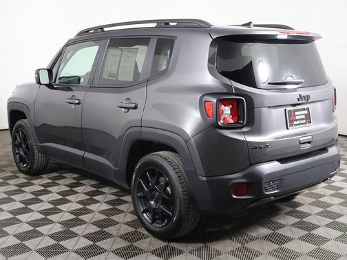 Granite Crystal Metallic Clearcoat 2020 Jeep Renegade Latitude